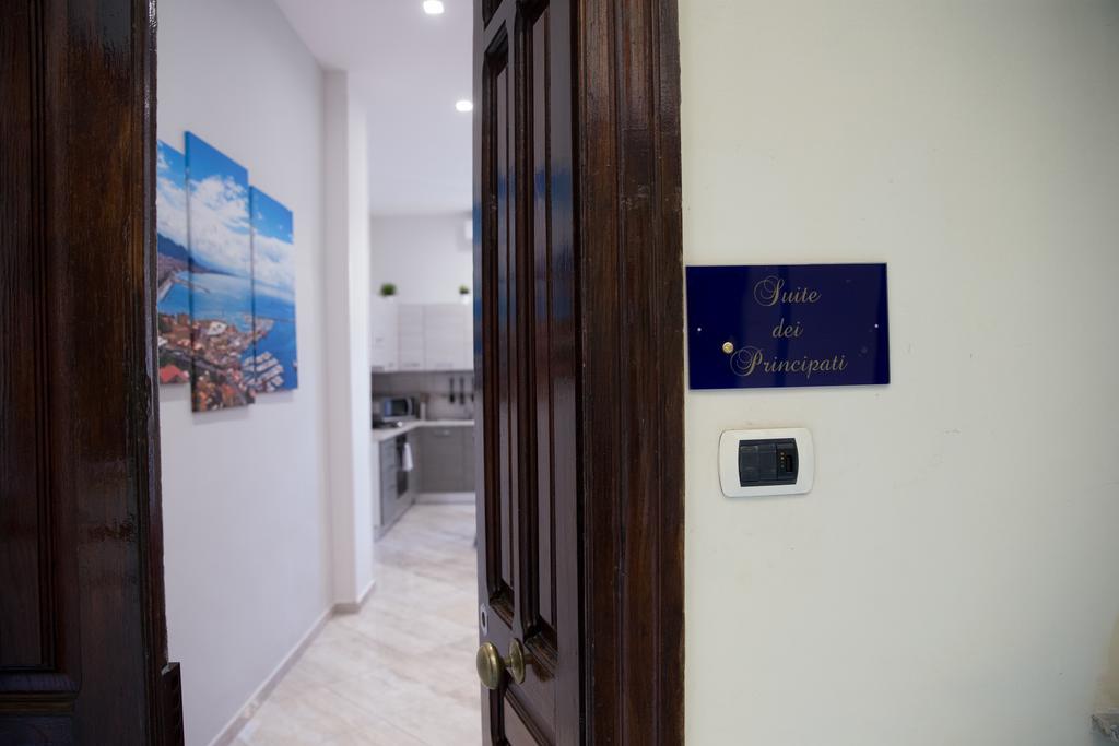 Suite Dei Principati Salerno Buitenkant foto